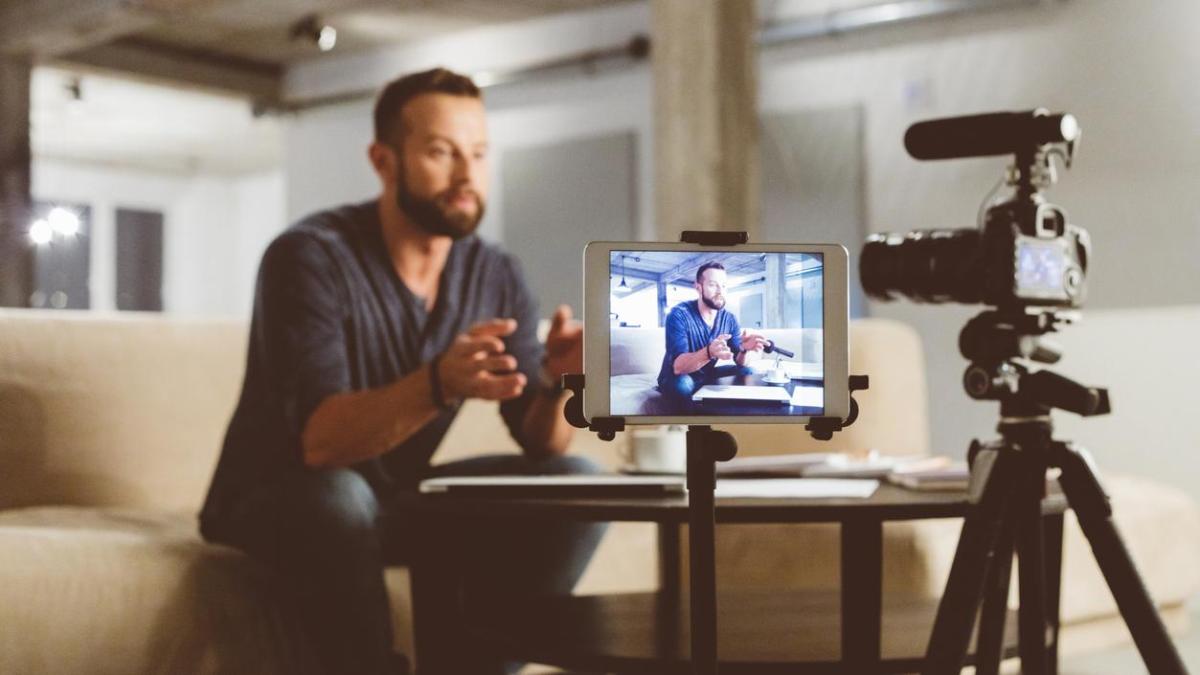 Au-delà d'un passe-temps : transformez votre passion et étudiez pour devenir un influenceur