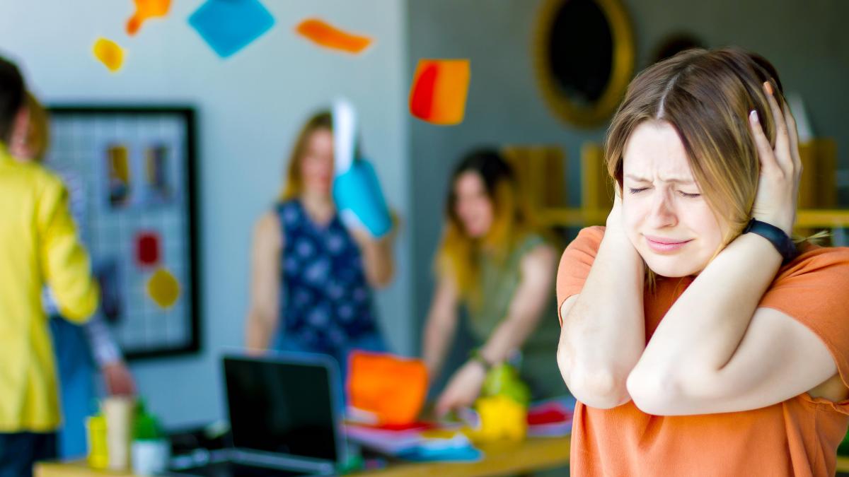Niveaux records de stress et de démotivation au travail : avons-nous besoin de plus d’attention psychologique pour les salariés ?