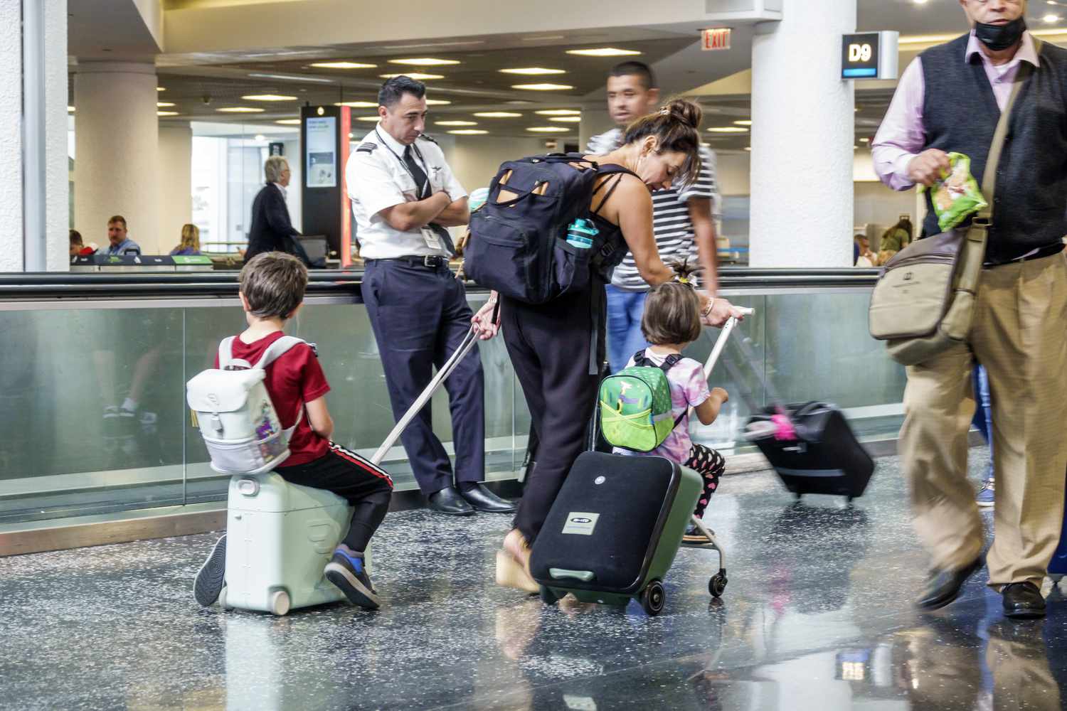 Les Américains prévoient d'augmenter leurs dépenses estivales après les records de voyage du Memorial Day
