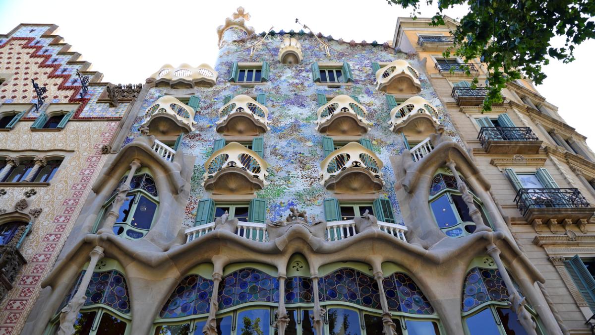 Innovation à la Casa Batlló : comment la réalité augmentée améliore l'expérience touristique