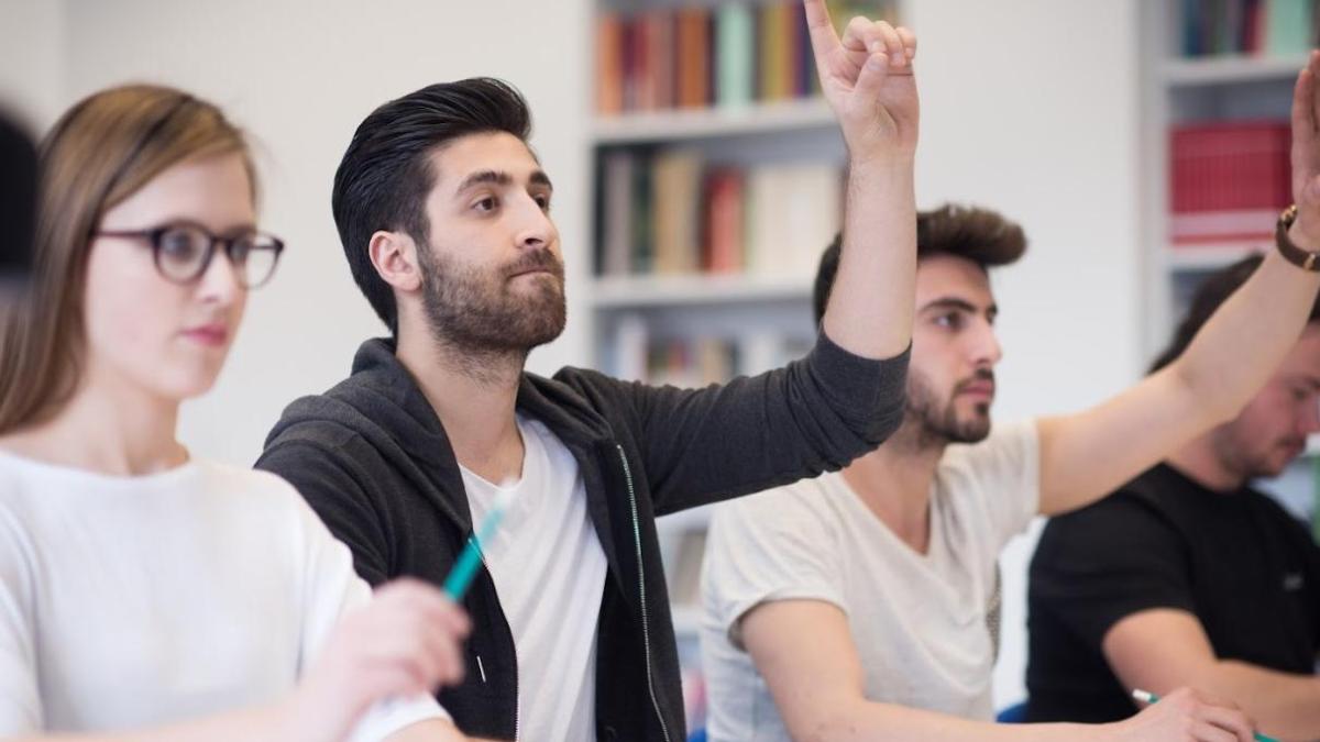 Le nouveau FP DUAL arrive à égaler le nombre européen de diplômés de l'enseignement supérieur