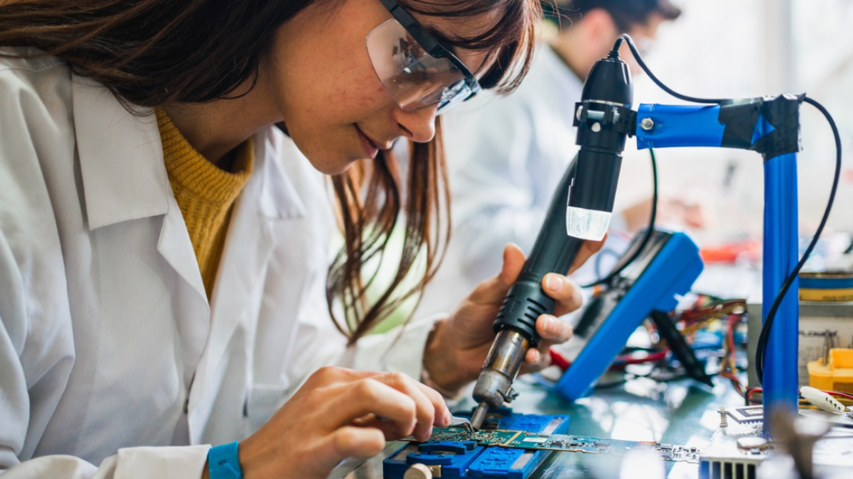 Ce sont les cours qui vous feront gagner beaucoup d'argent à l'avenir sans étudier le lycée