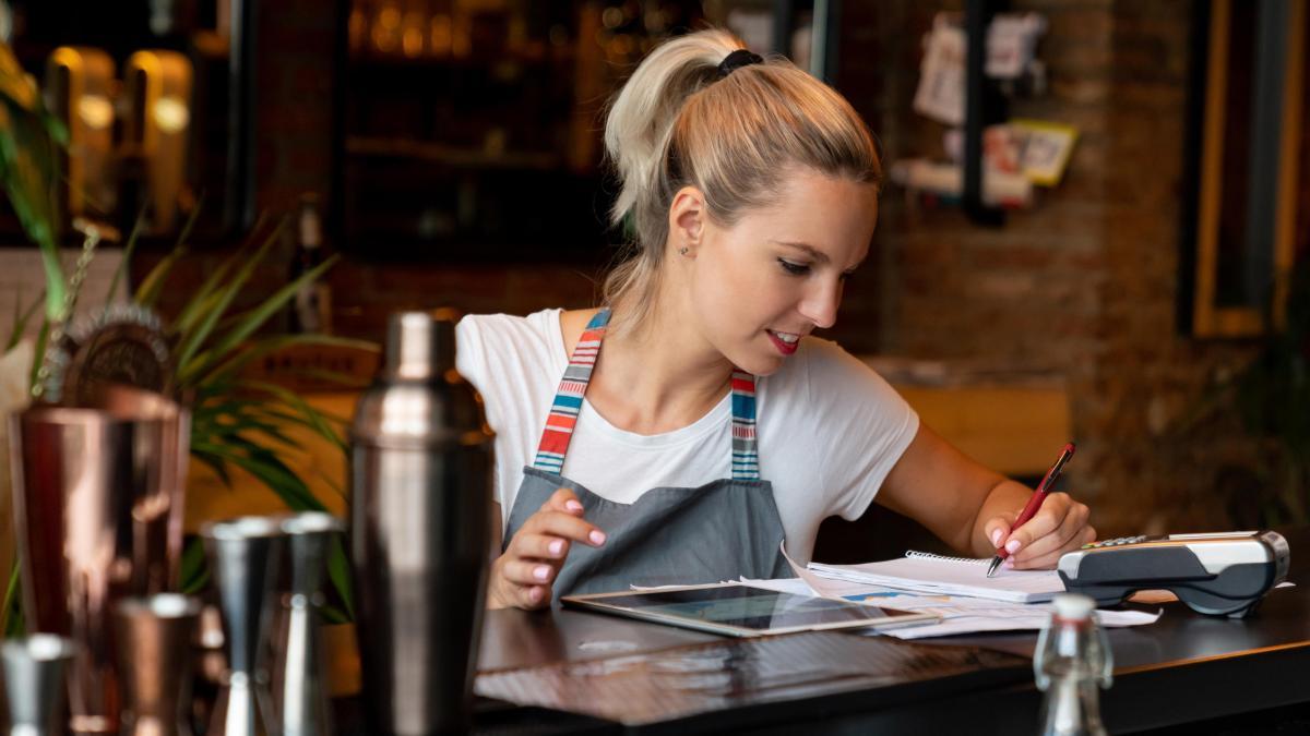 Vous rêvez d'ouvrir un restaurant? Ces 5 formations vous préparent à y parvenir (et à éviter les erreurs coûteuses)